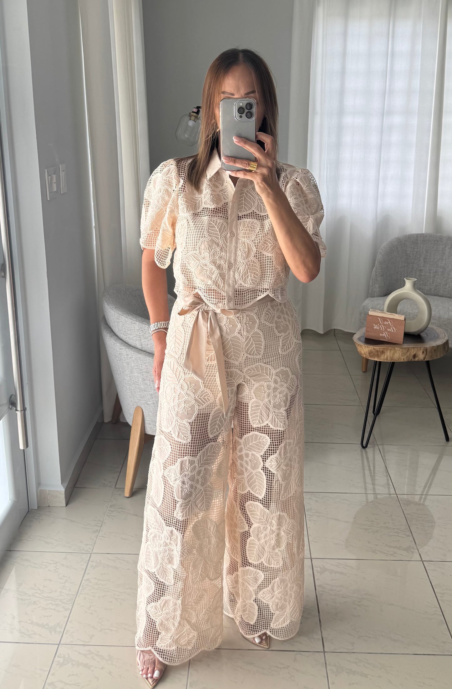 Carly Cream Set