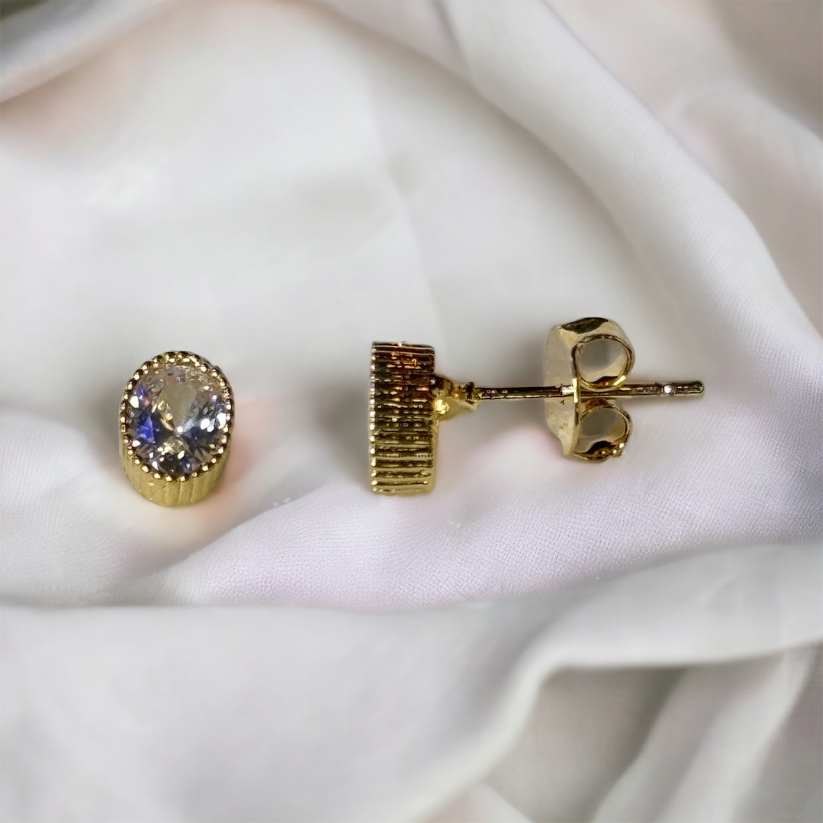 Sana Studs - Gold