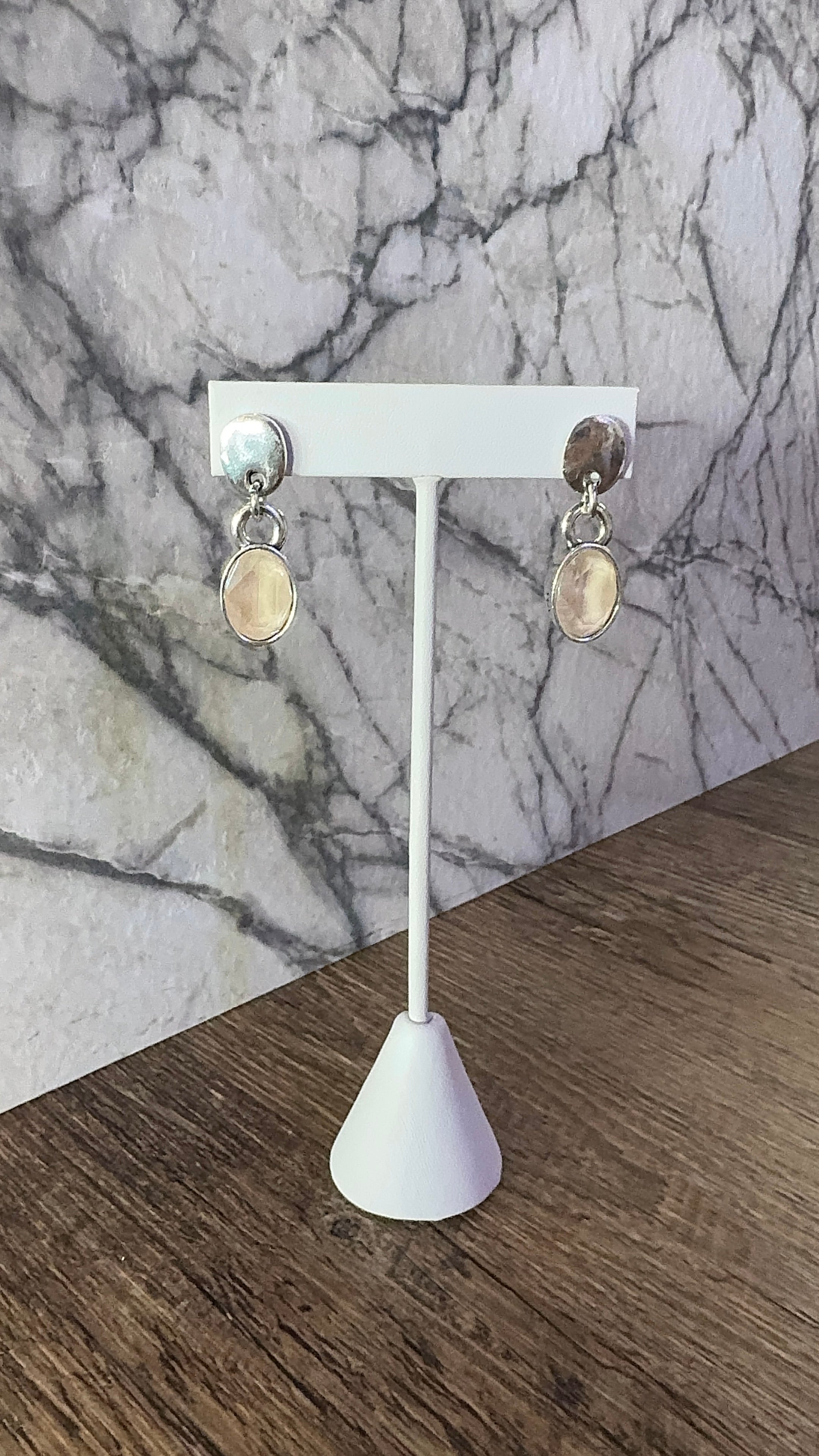 Nora Earring-Beige