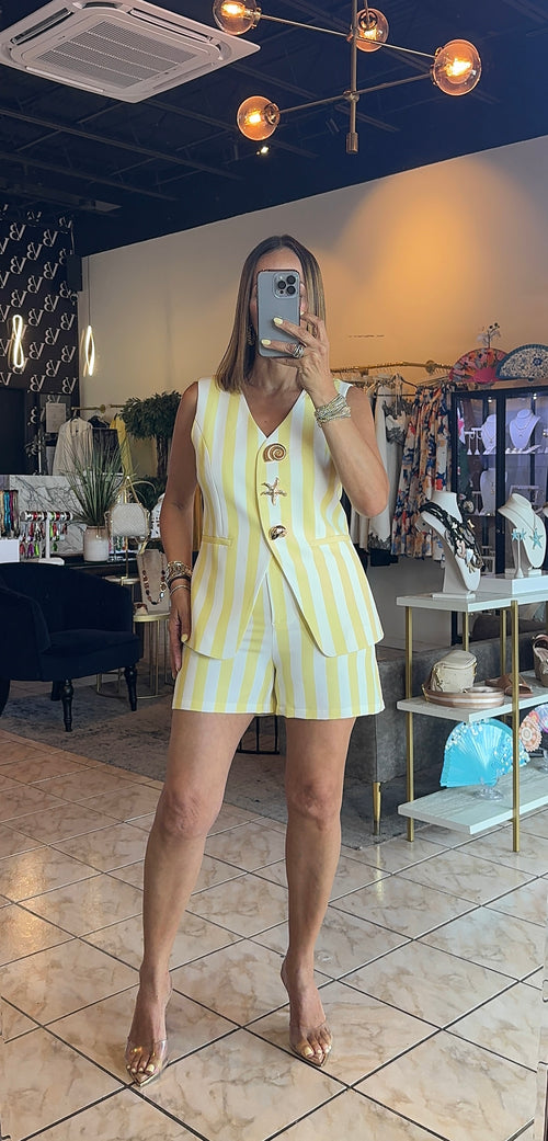 Alya Stripe Short