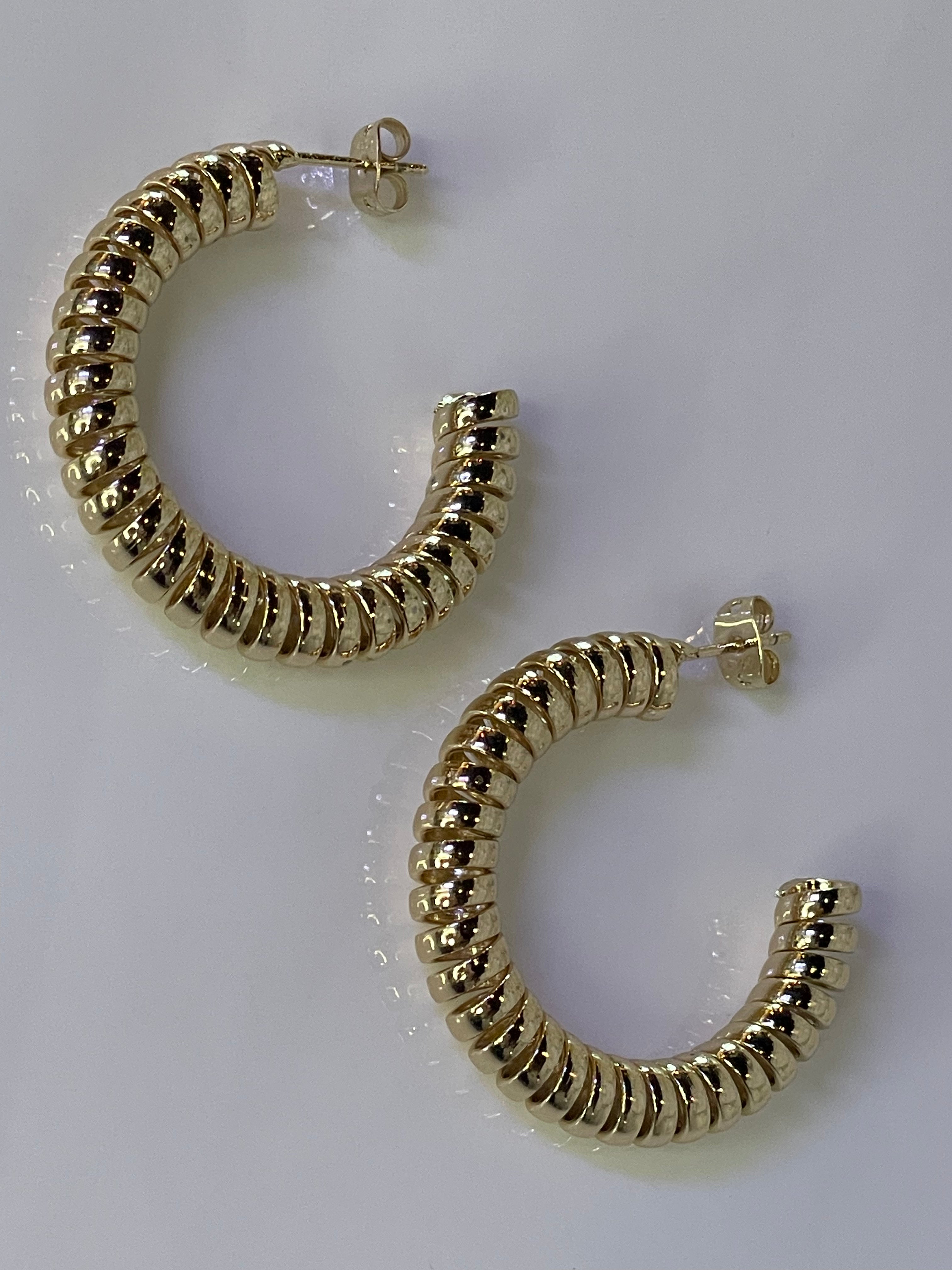 Spiny Hoops