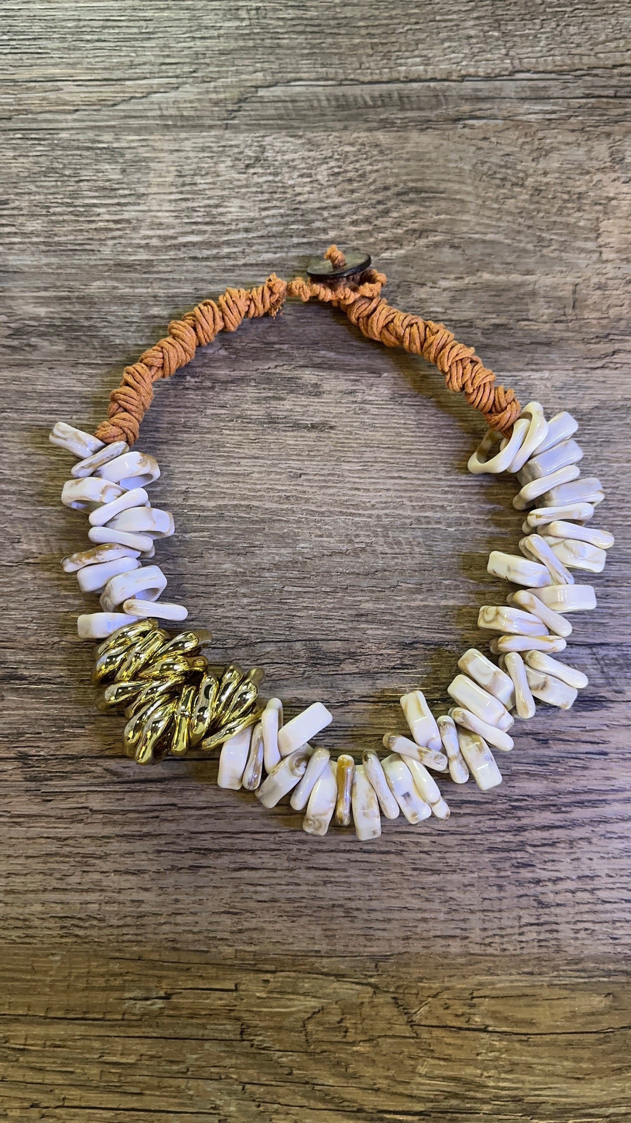 Layna Necklace