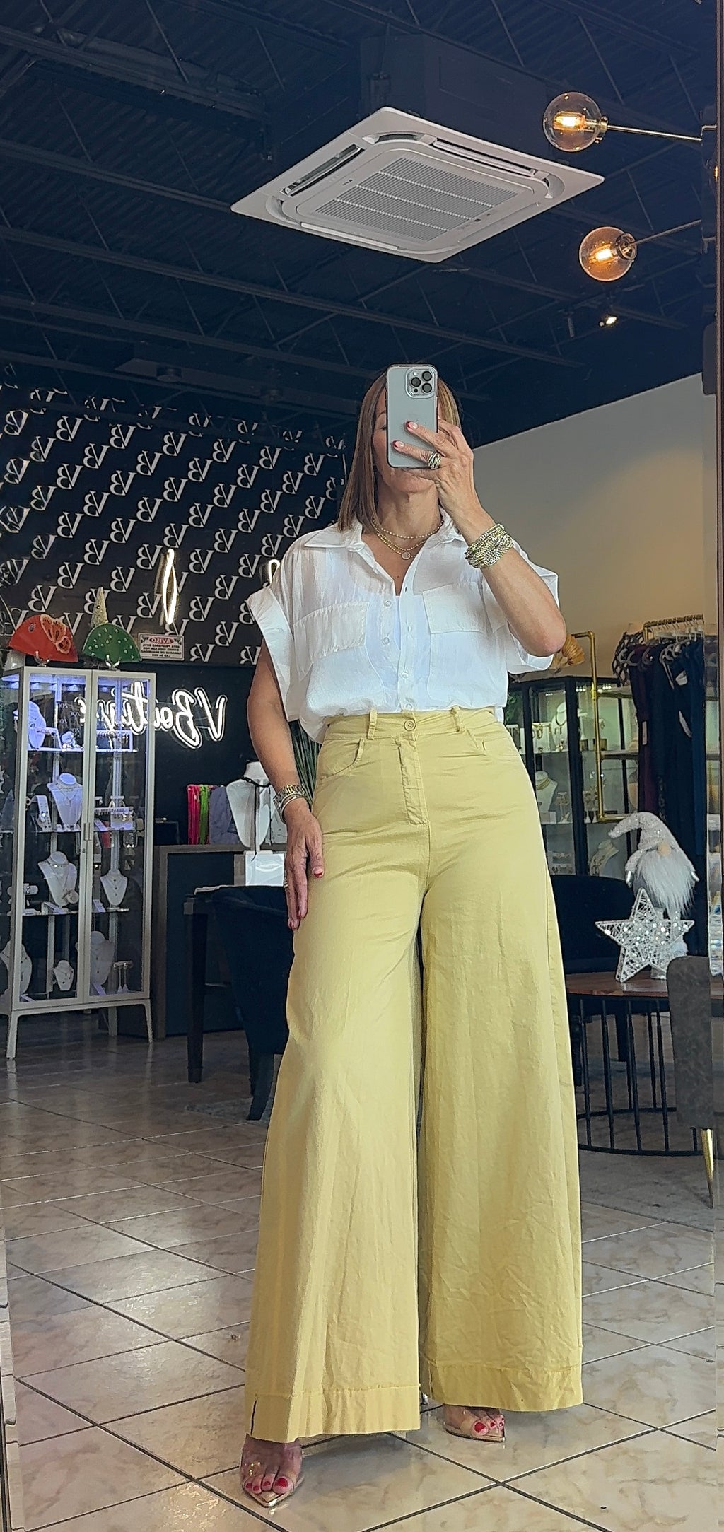 Lora Palazzo - Yellow