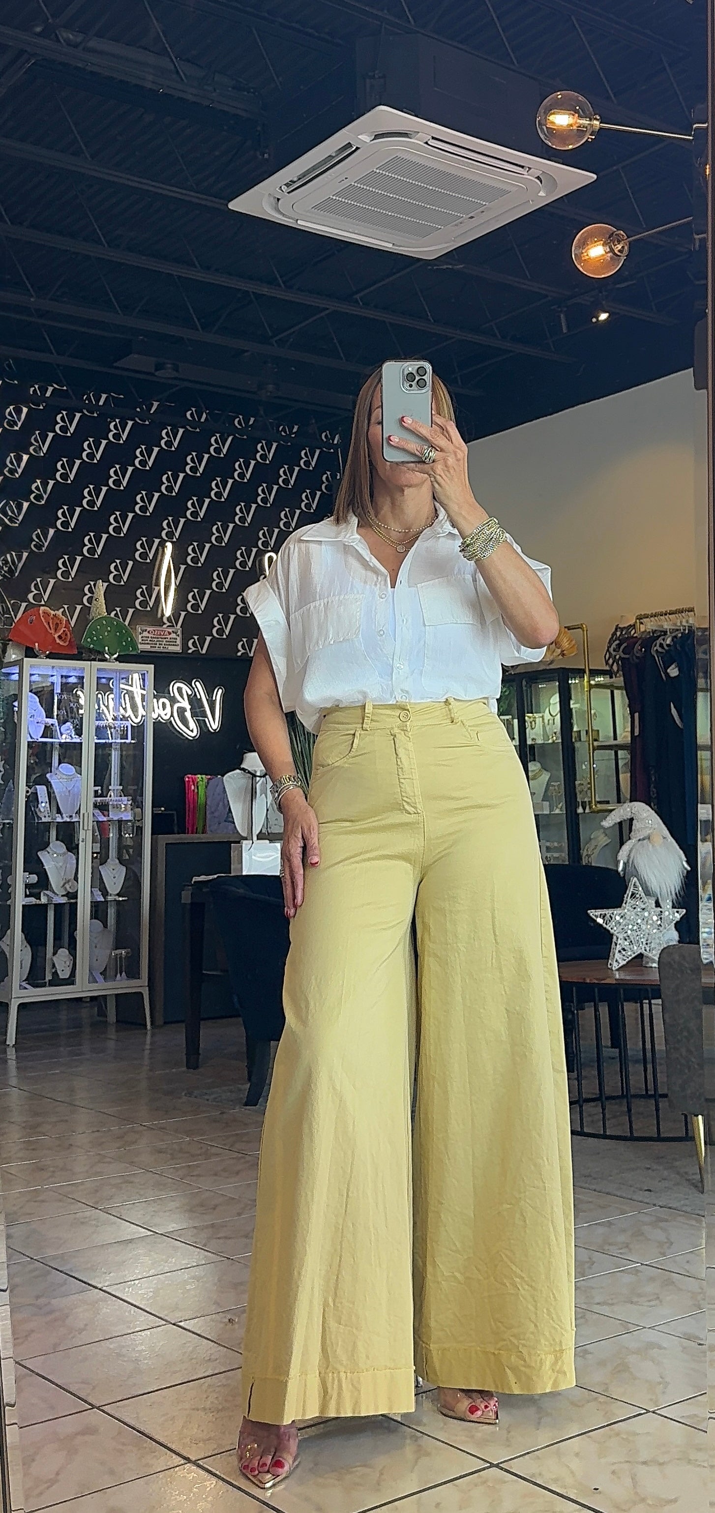 Lora Palazzo - Yellow