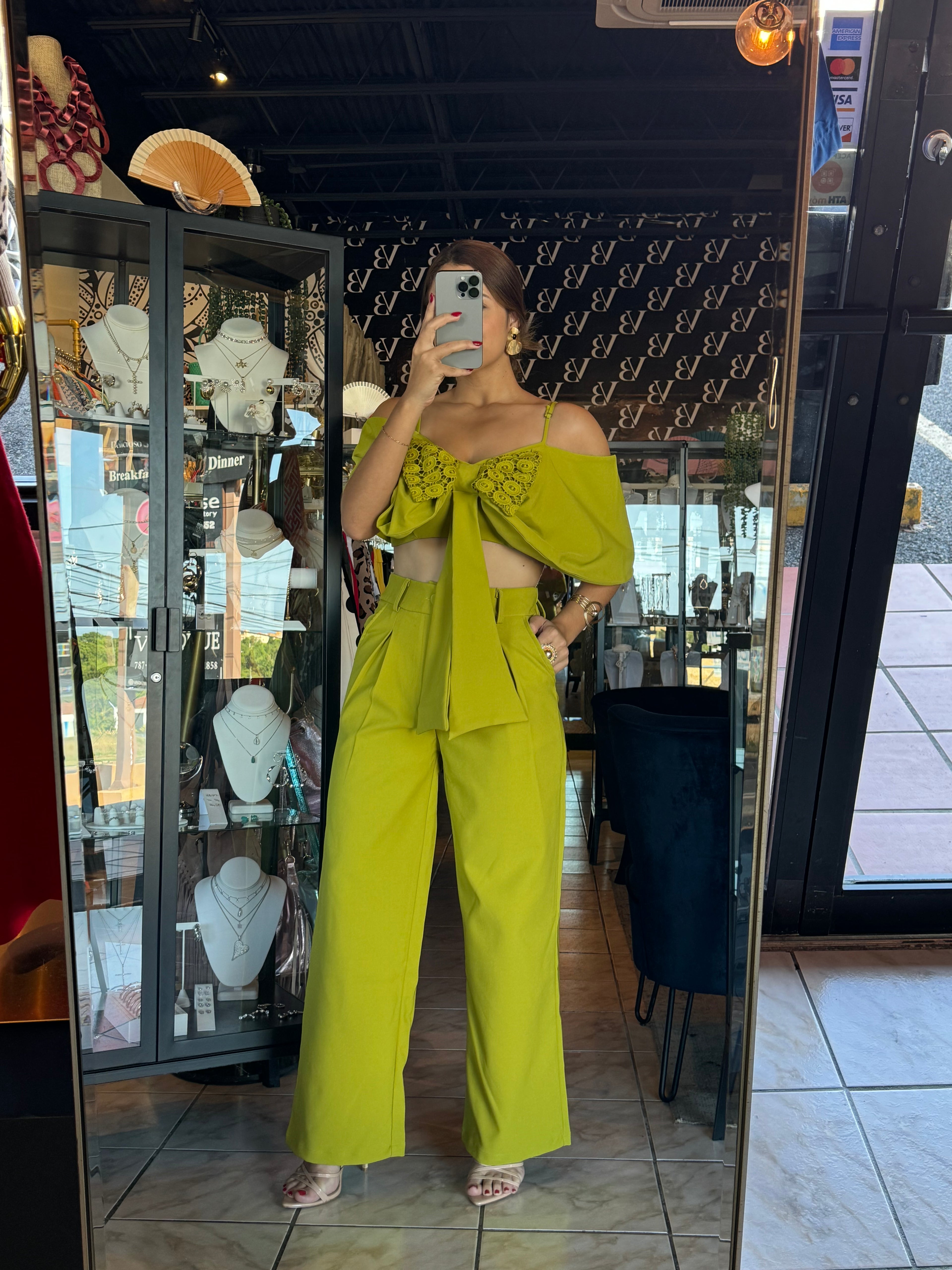 Front Bow Detail Top