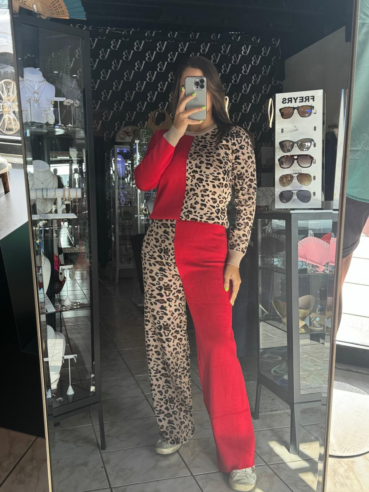 Red Leopard Set