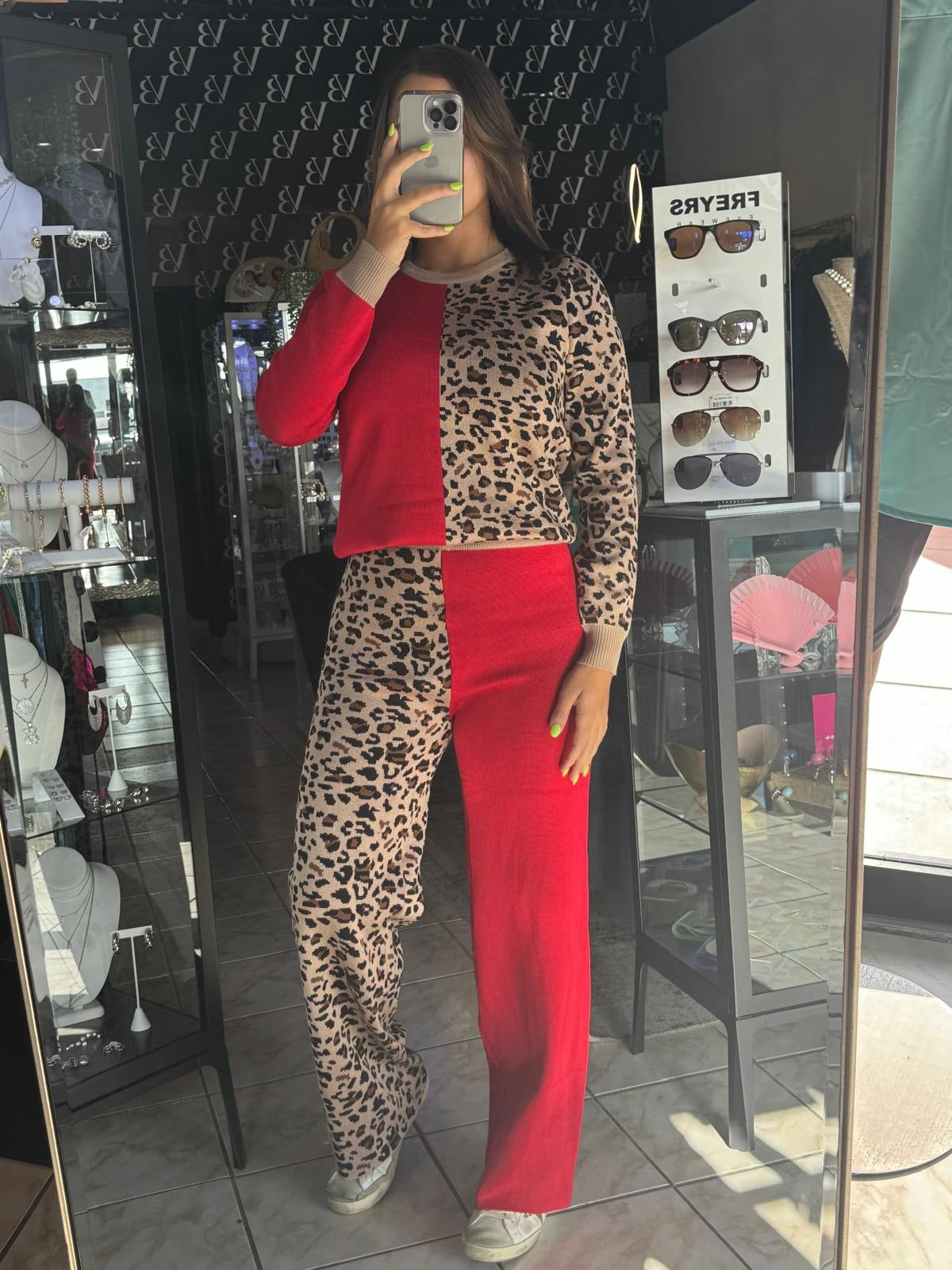 Red Leopard Set