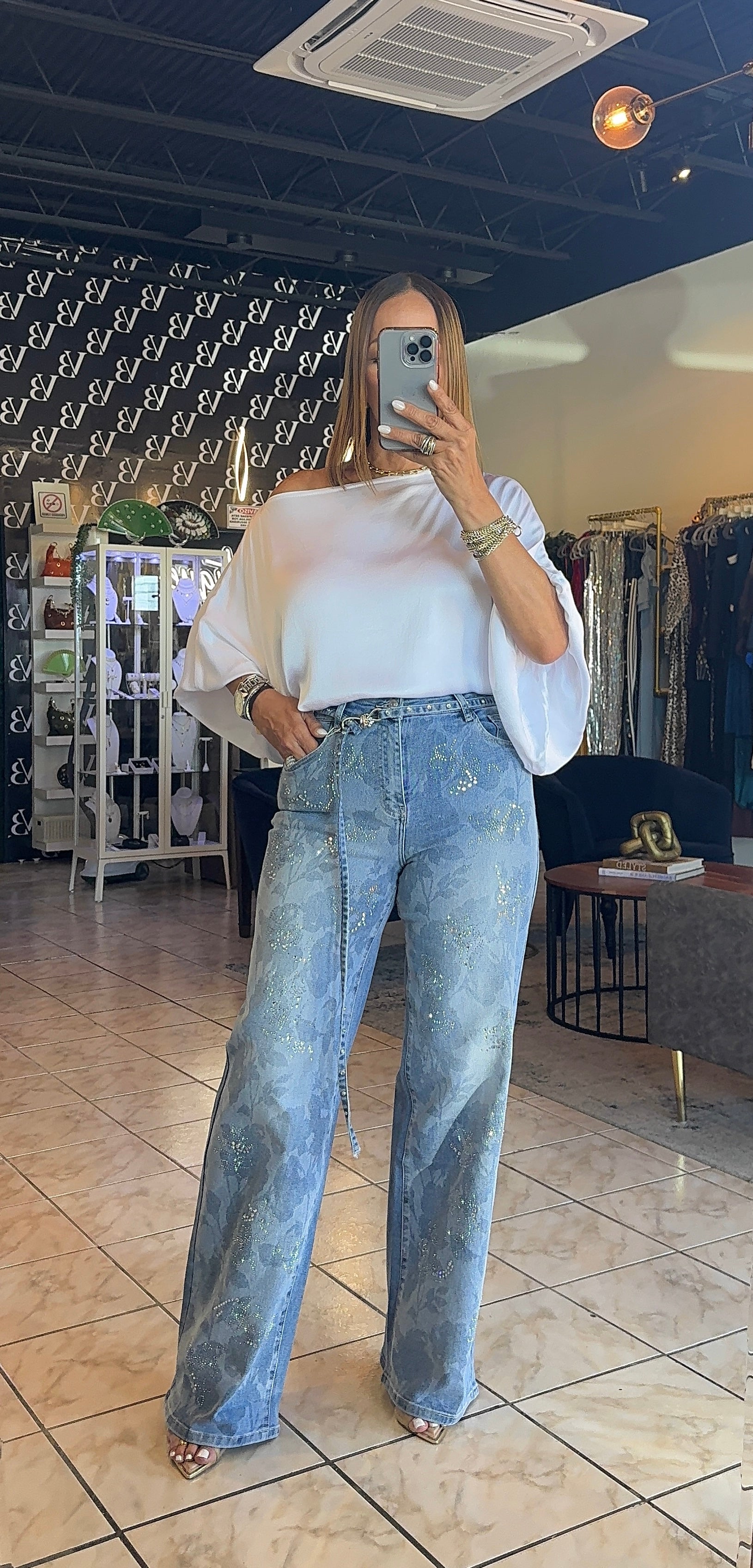 Oma Flower Rhinestone Jean