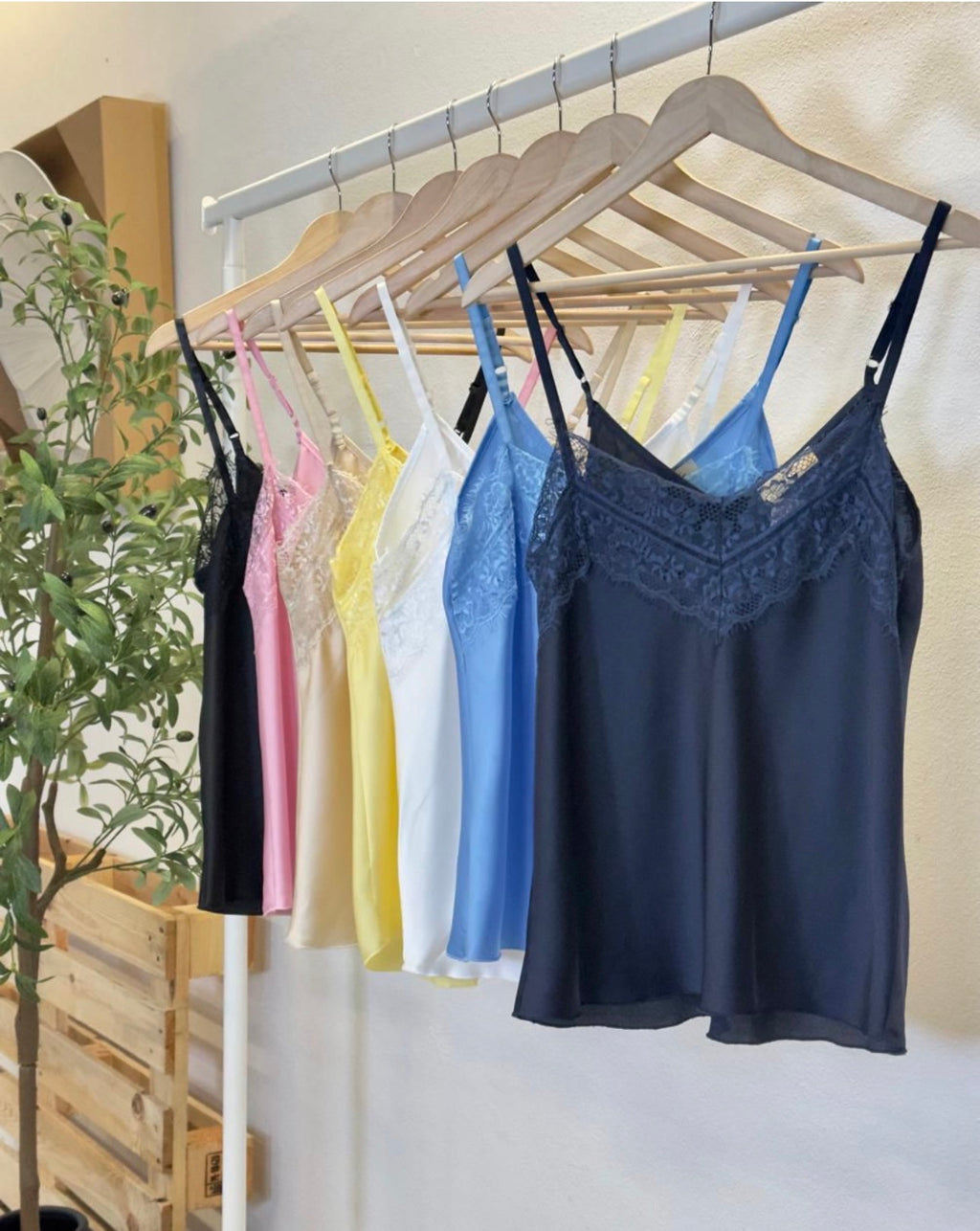 Fanny Lace Top-Black