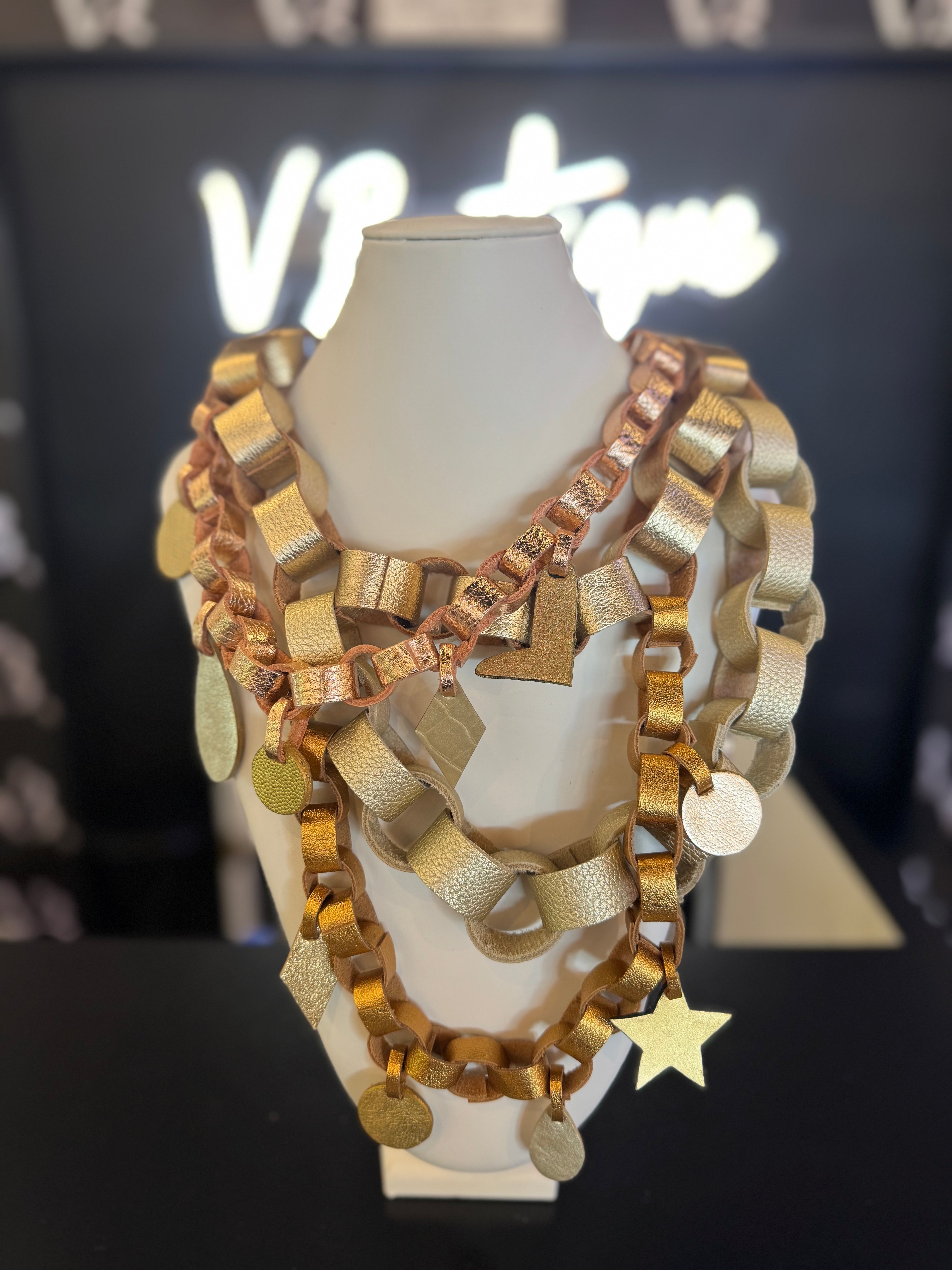 Gloriette Leather Necklace